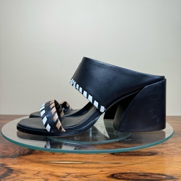 VINCE CAMUTO Kafinny Whipstitch Slide Sandal - Picture 9 of 16